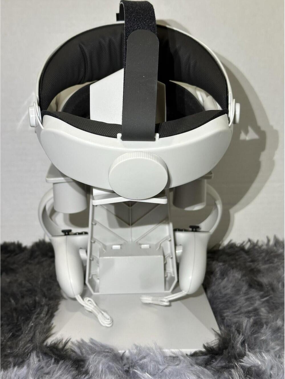 Meta Quest 2 256GB All-In-One VR System - Excellent Condition - Bundle Premium - Picture 3 of 6
